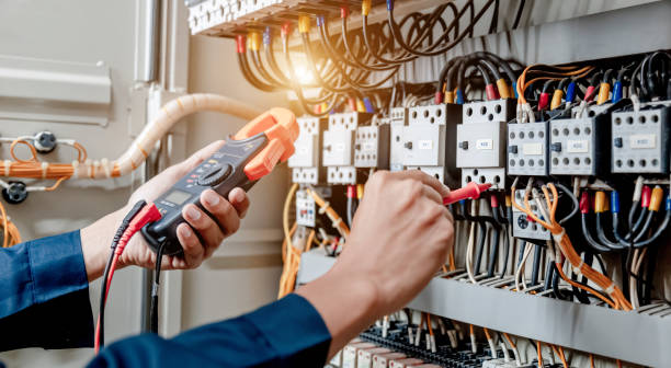 Best Emergency Electrician Near Me  in Farmington, IL
