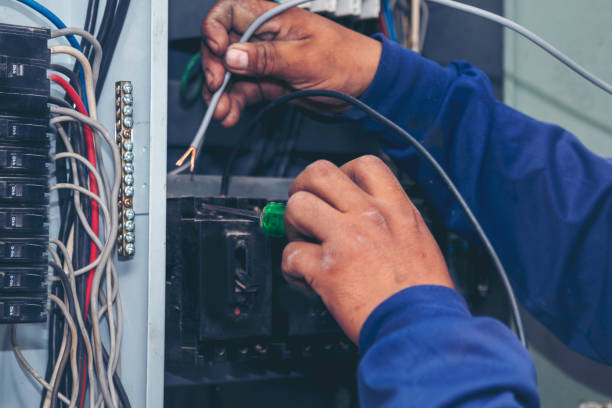 Best Electrical Outlet Repair  in Farmington, IL